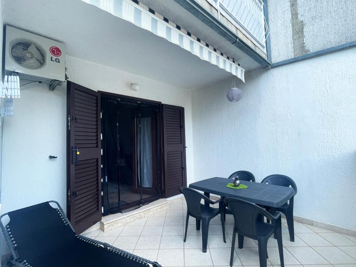 Apartment One Ичичи Экстерьер фото
